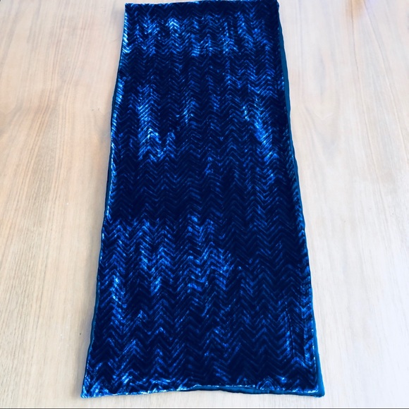 Accessories - Purple Velvet Scarf 🇮🇹